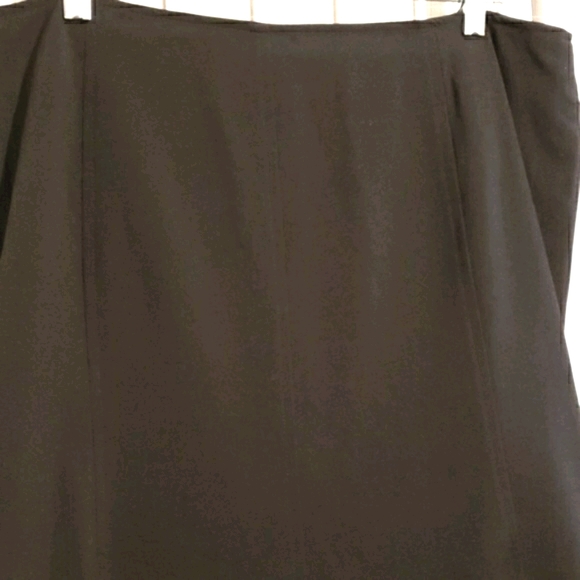 AGB BLACK 4-PANEL SKIRT KICK PLEAT BOTTOM SZ 14 - Picture 3 of 8